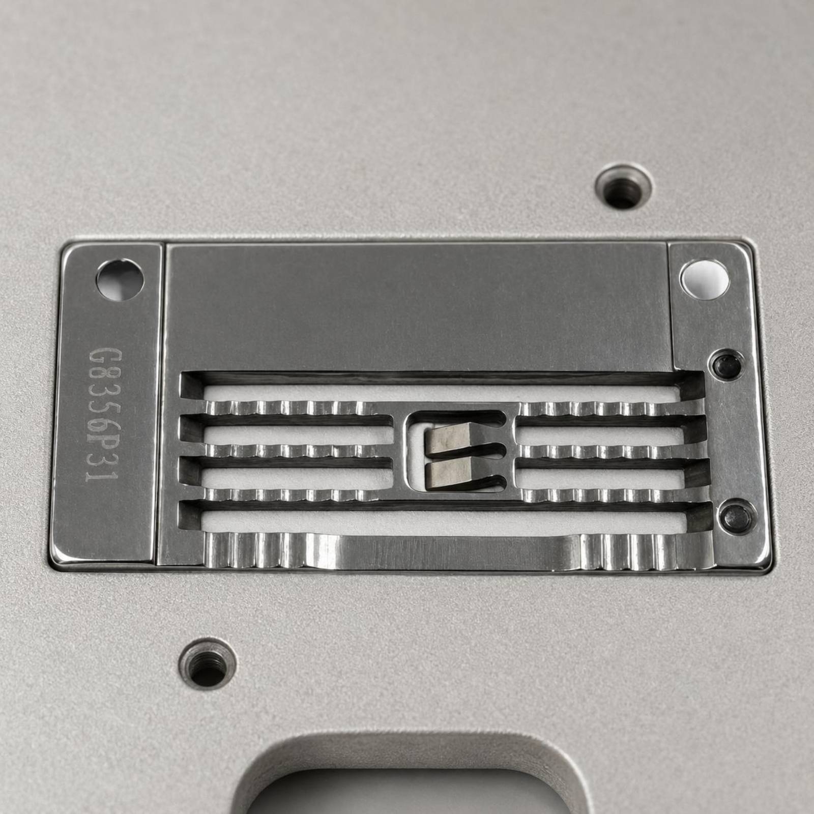Overlock Needle Plate Replacem - Sewing Machine Needle recension och pris
